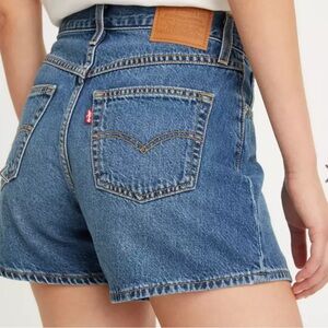 Levi's 80s mom shorts size